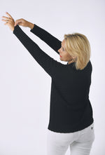 Load image into Gallery viewer, Juodas laisvo stiliaus merino vilnos megztinis
